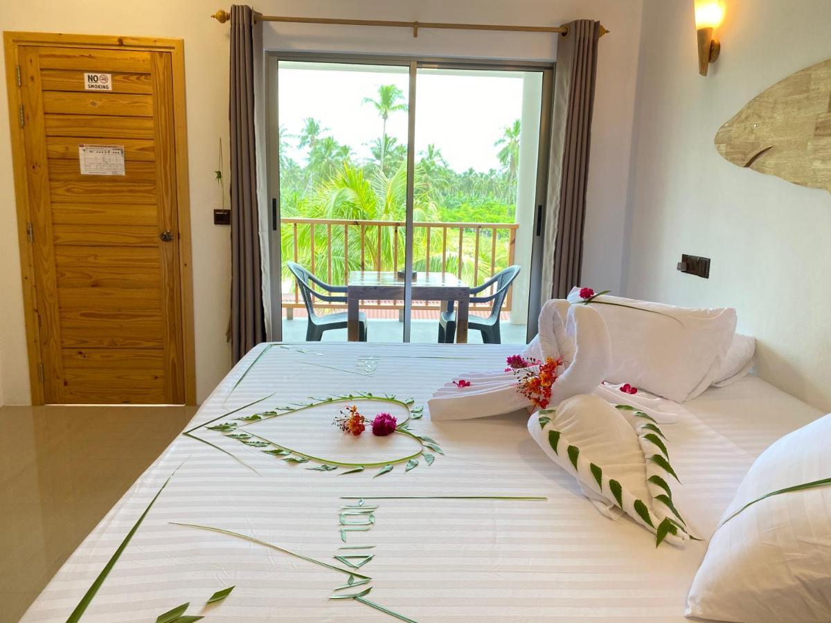 Thila Farm View Hotel Thoddoo Kültér fotó