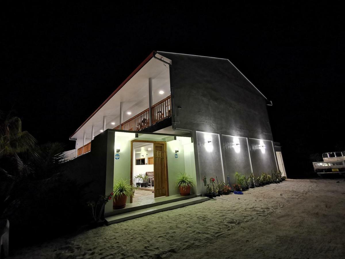 Thila Farm View Hotel Thoddoo Kültér fotó