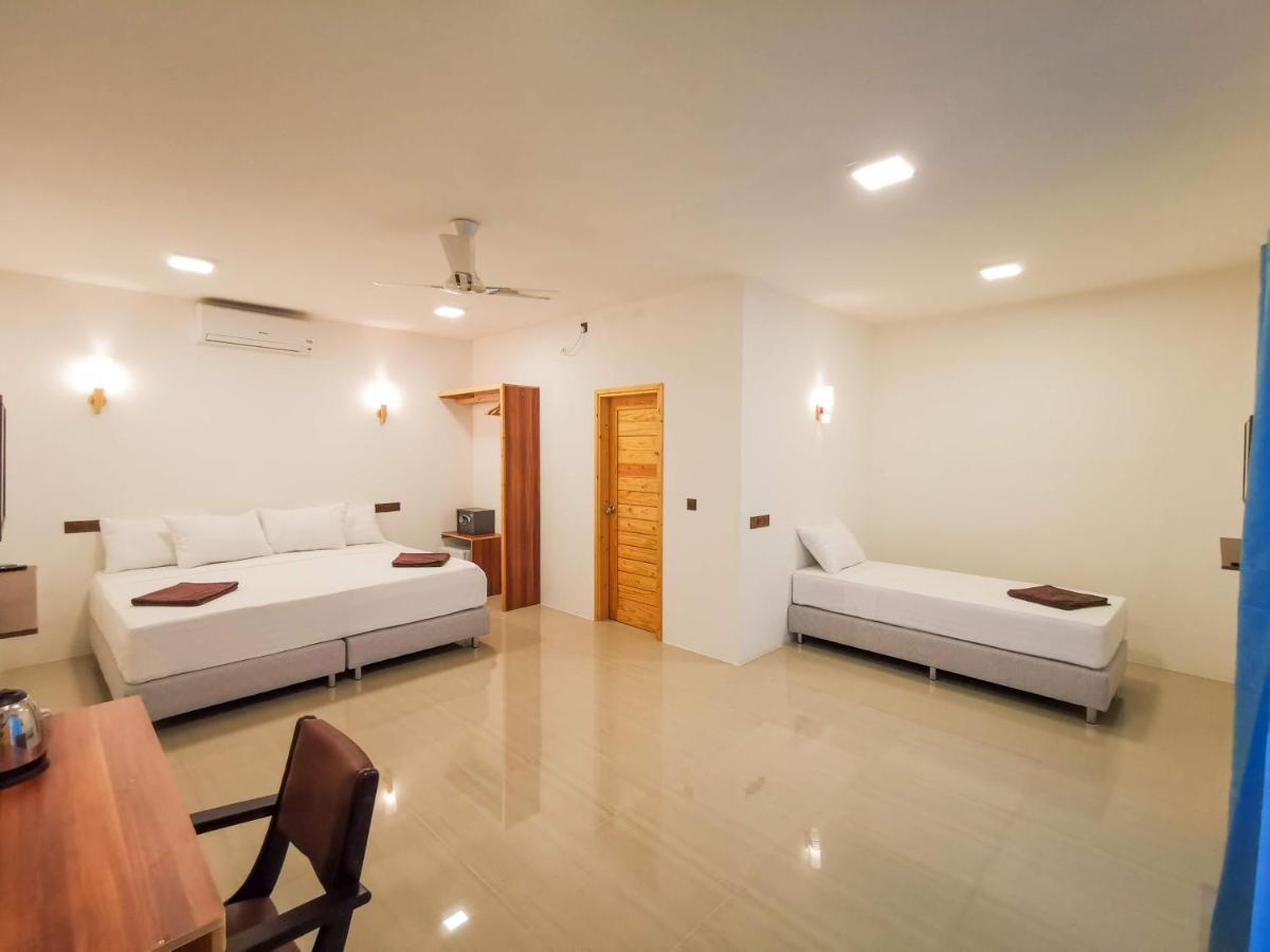 Thila Farm View Hotel Thoddoo Kültér fotó